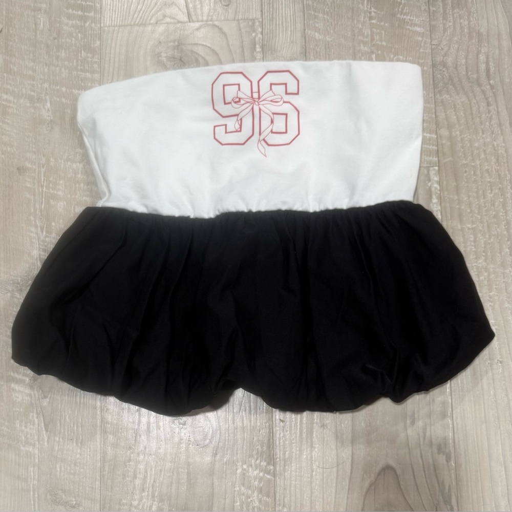 FASHION NOVA Black and White Ava Bubble Hem Top, Size Large